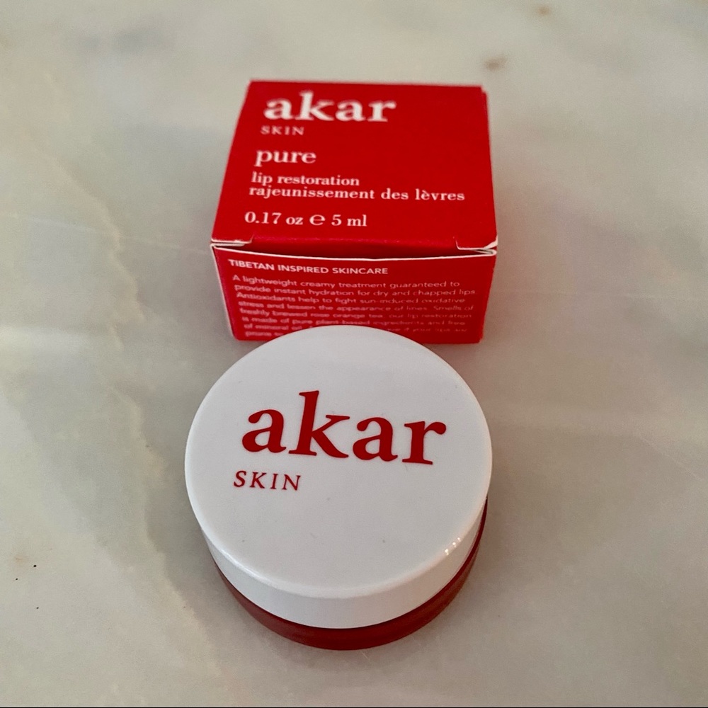 🆕 AKAR Skin Lip Restoration